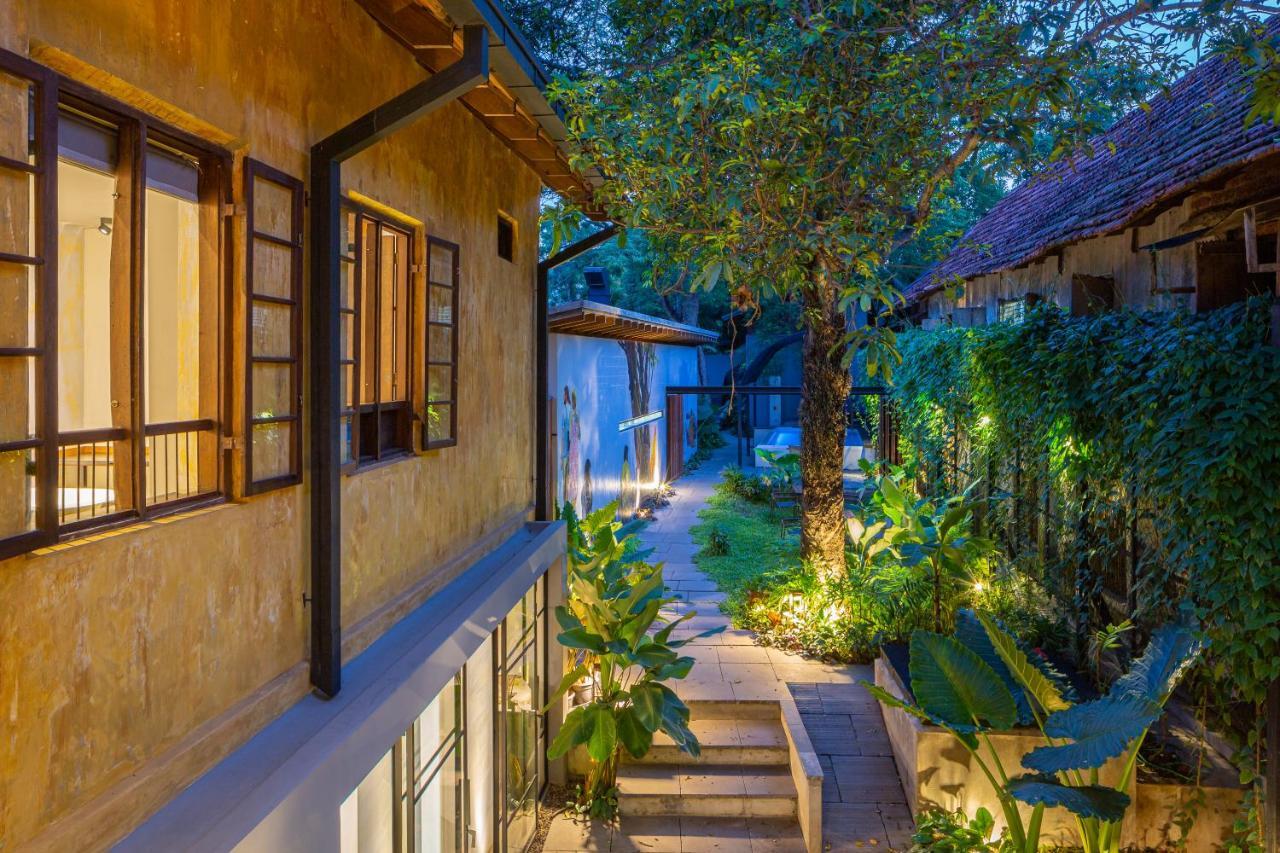 The Postcard Mandalay Hall, Kochi Exterior foto